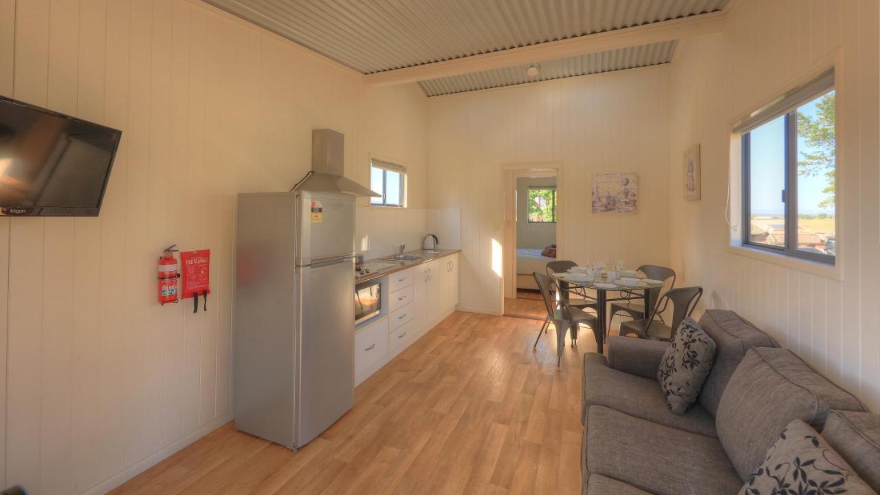 Killarney View Cabins And Caravan Park Екстер'єр фото