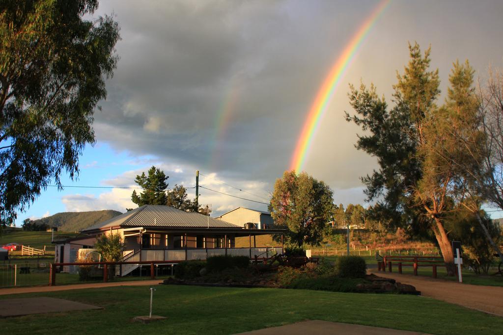Killarney View Cabins And Caravan Park Екстер'єр фото